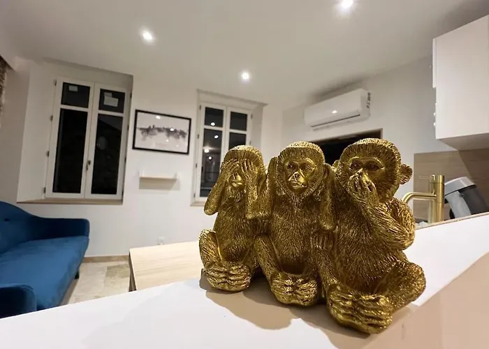 Le Merveilleux Voyage, Clim Lejlighed *