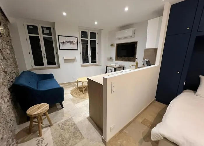 Le Merveilleux Voyage, Clim Lejlighed